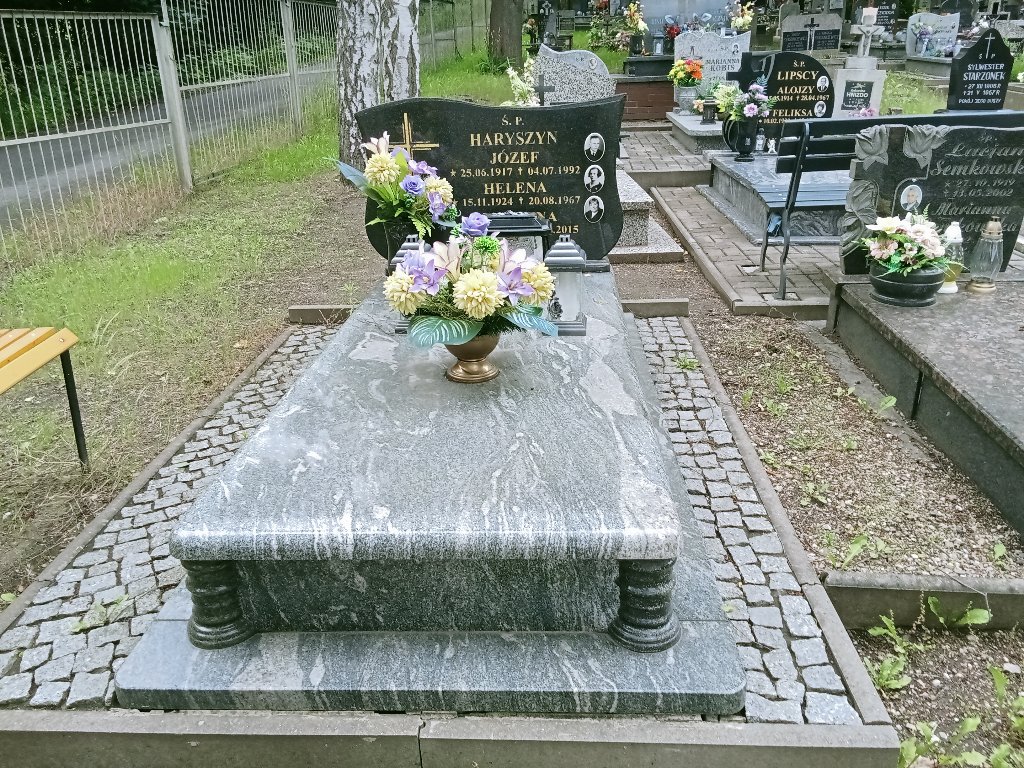 Grób Marianna Haryszyn