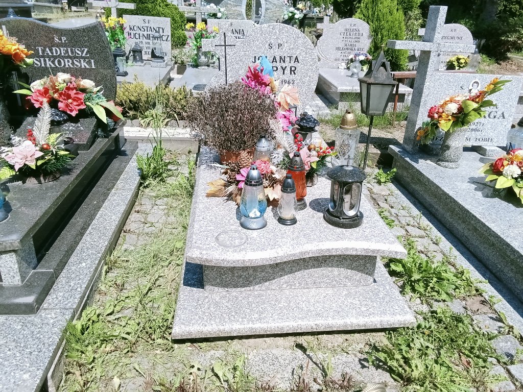 Grób Jolanta Łapyr