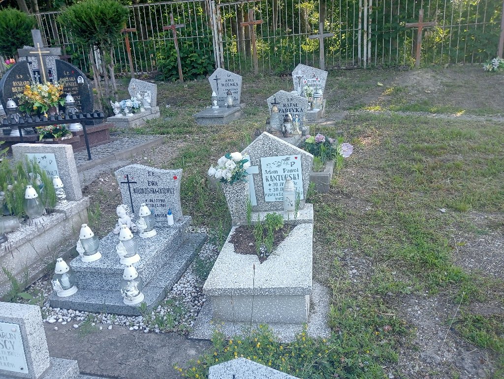 Grób Adam Kantorski