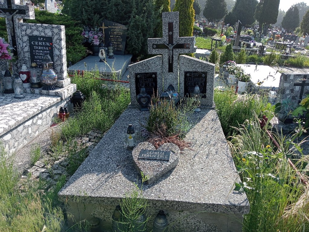Grób Tomasz Cerek