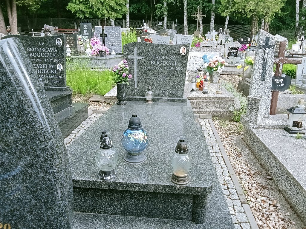 Grób Tadeusz Bogucki