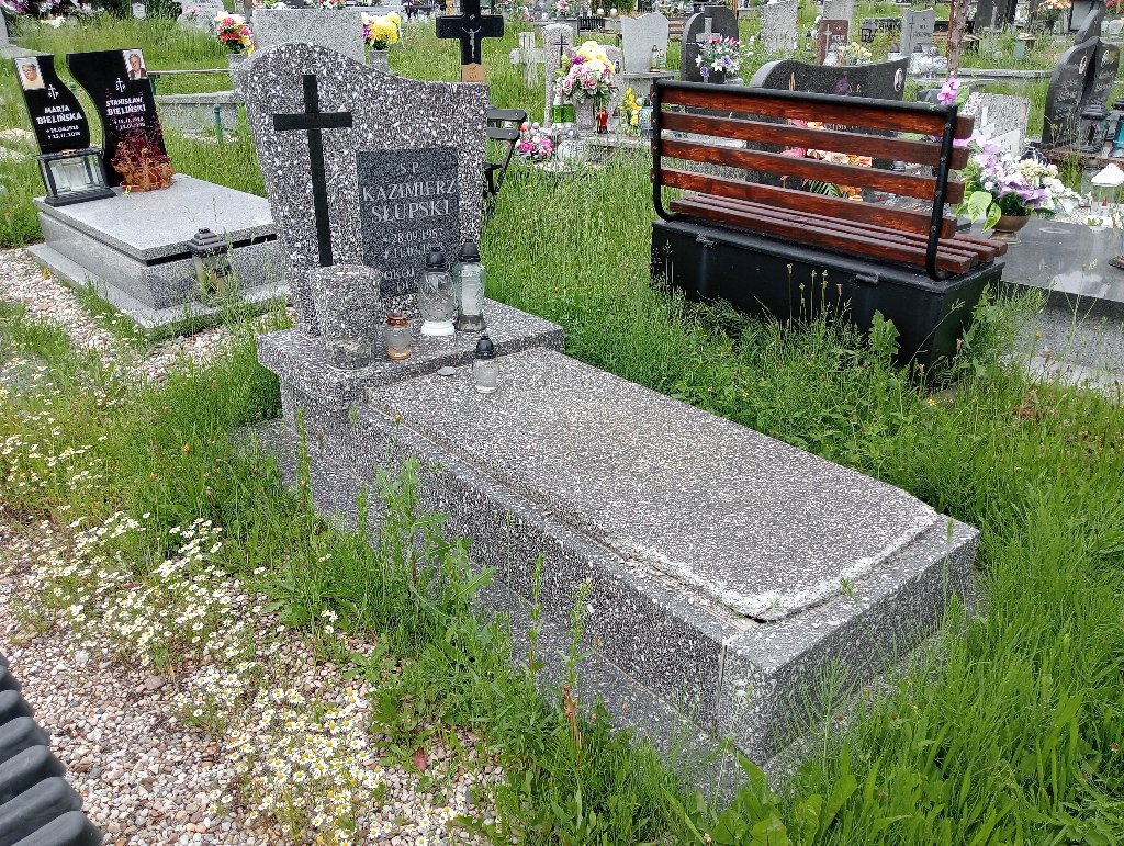 Grób Kazimierz Słupski
