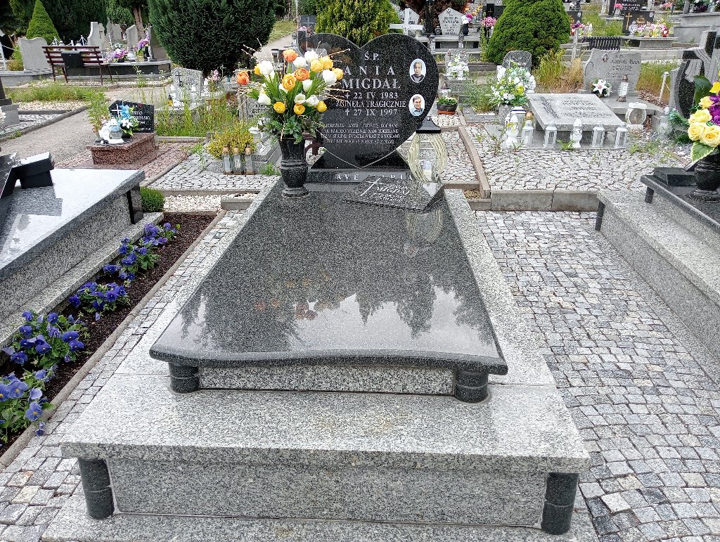 Grób LEOKADIA Migdał
