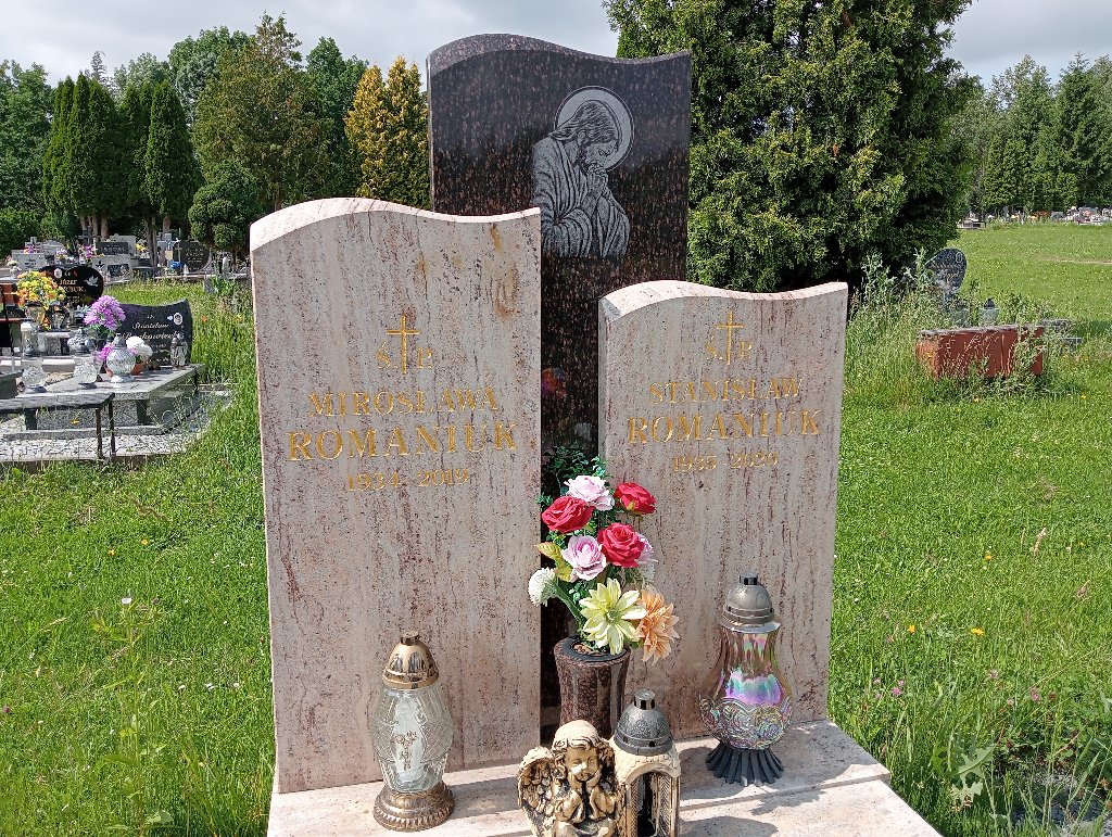 Benitta ROMANIUK-LESICKA 1966 Bogatynia - Grobonet - Wyszukiwarka osób pochowanych
