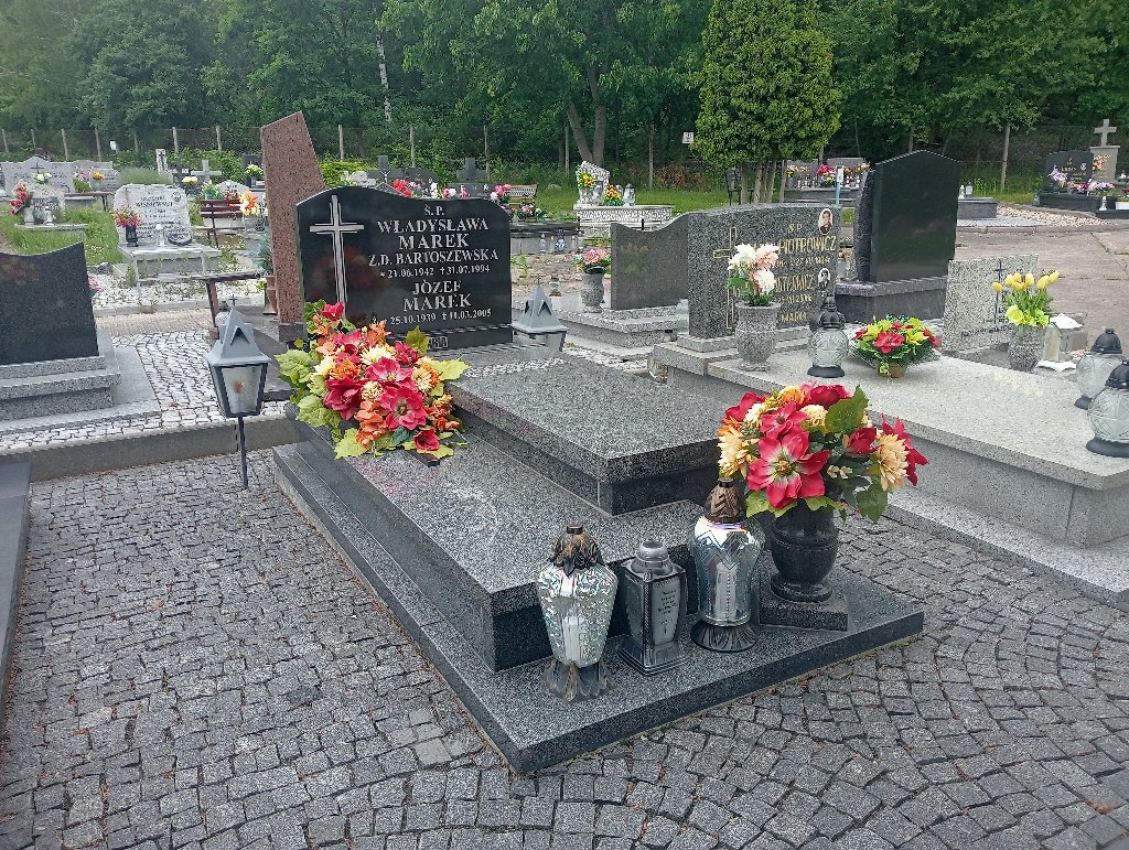 Grób Józef Marek