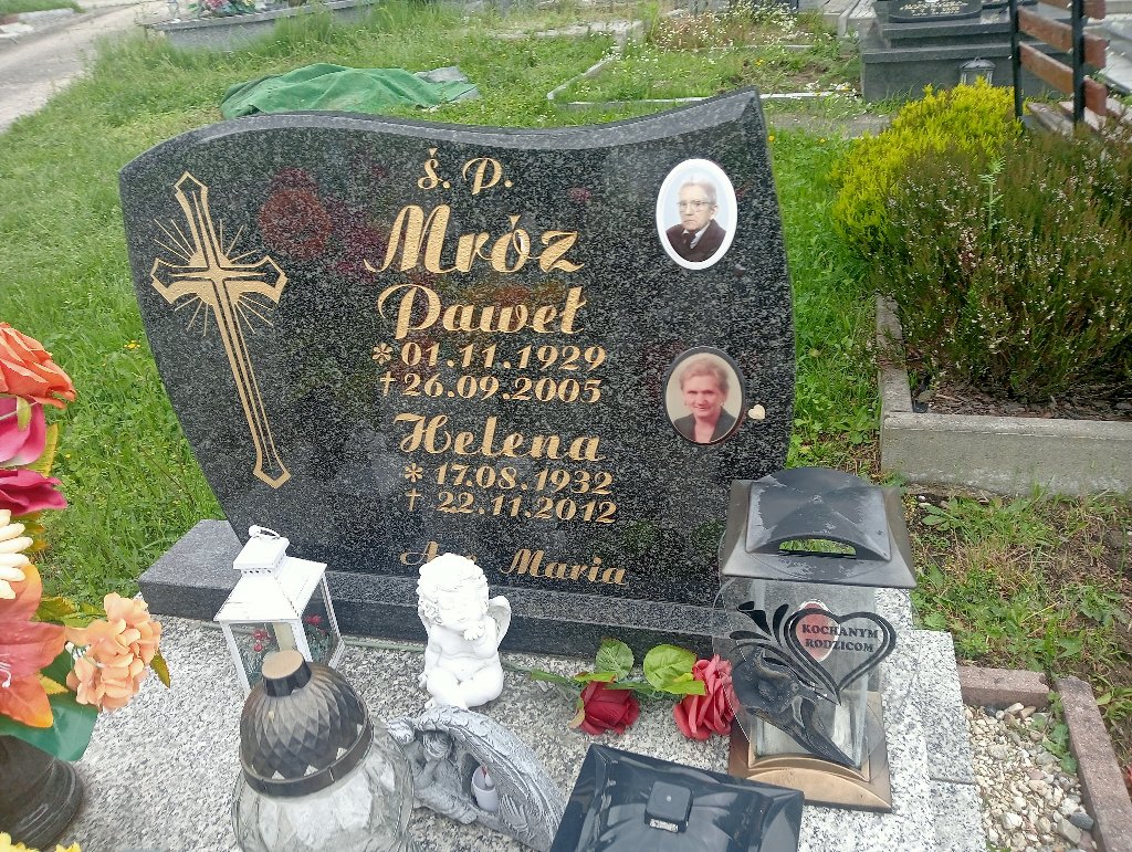 Grób Paweł Mróz