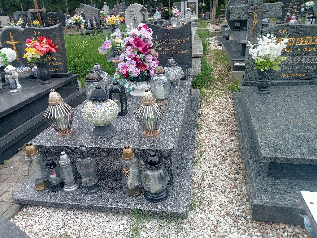 Grób Ewelina Dąbrowska 