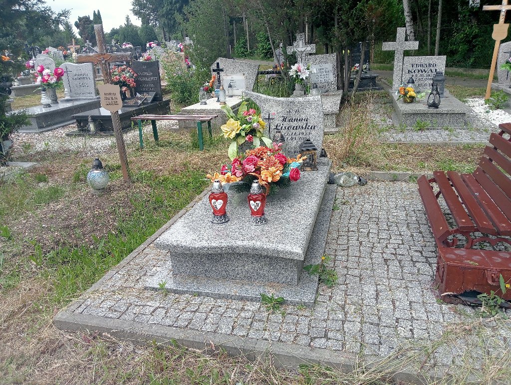 Grób Hanna Lisowska