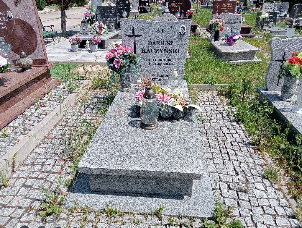 Grób ZOFIA SARNECKA