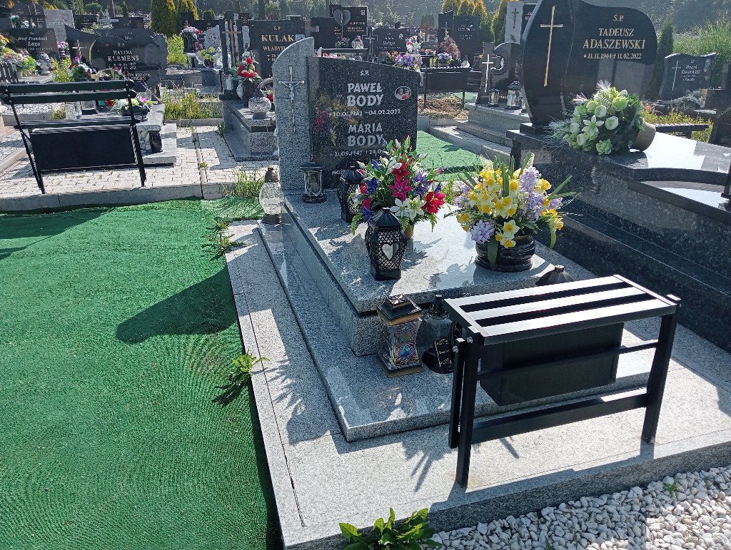 Grób Paweł Body