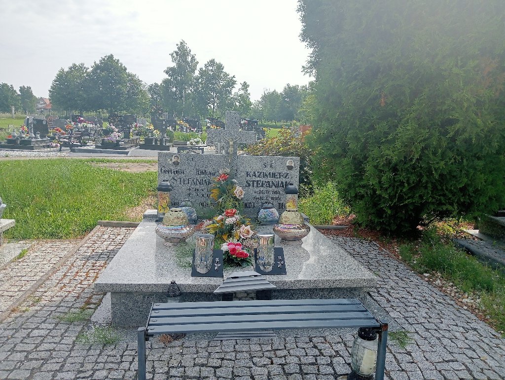 Grób Kazimierz Stefaniak